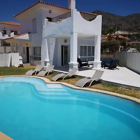 In ,higueron Villa